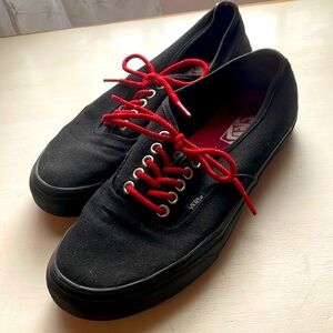 Vans low top sneakers. Mens size 8.5